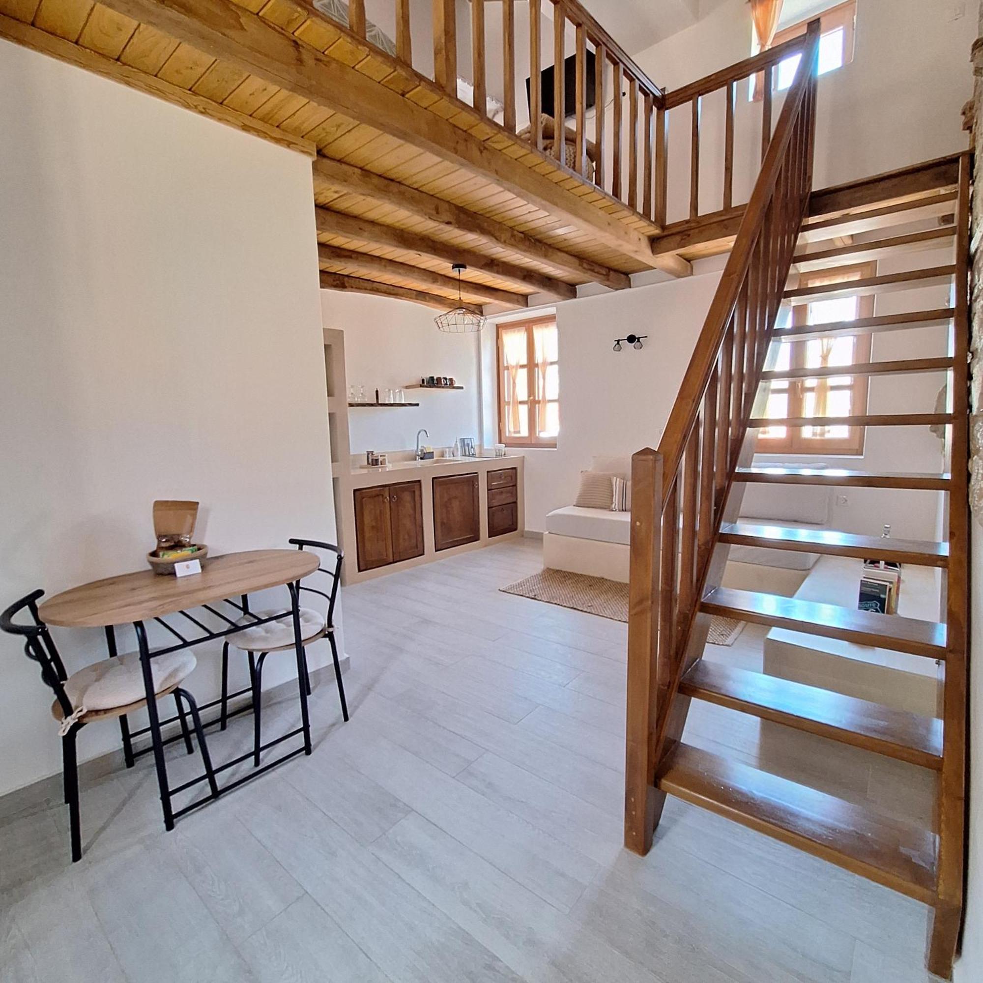 To Pefko - Mezzanines - Apartmán Meyísti