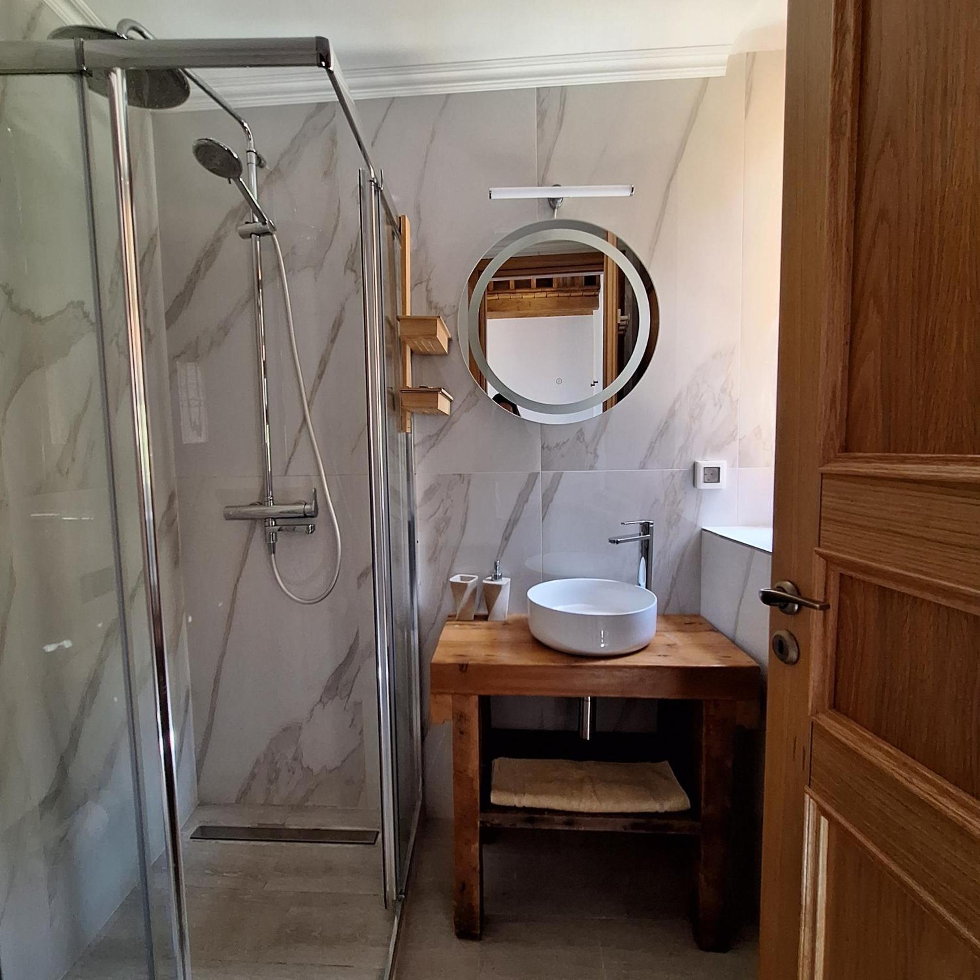 To Pefko - Mezzanines - Apartmán Meyísti