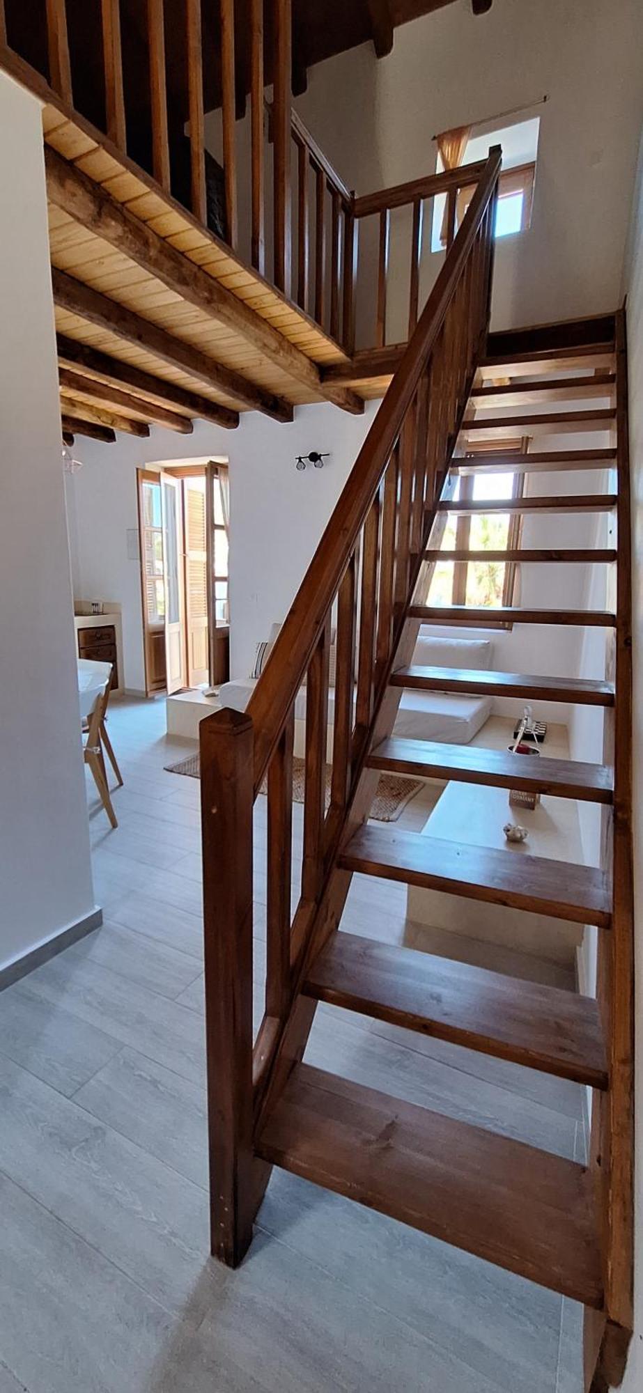 To Pefko - Mezzanines -