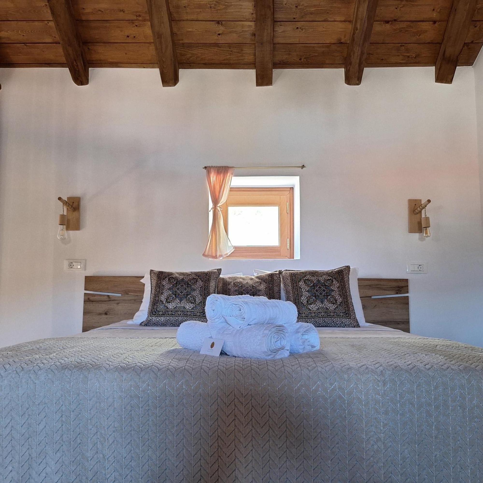 Apartment To Pefko - Mezzanines - *
