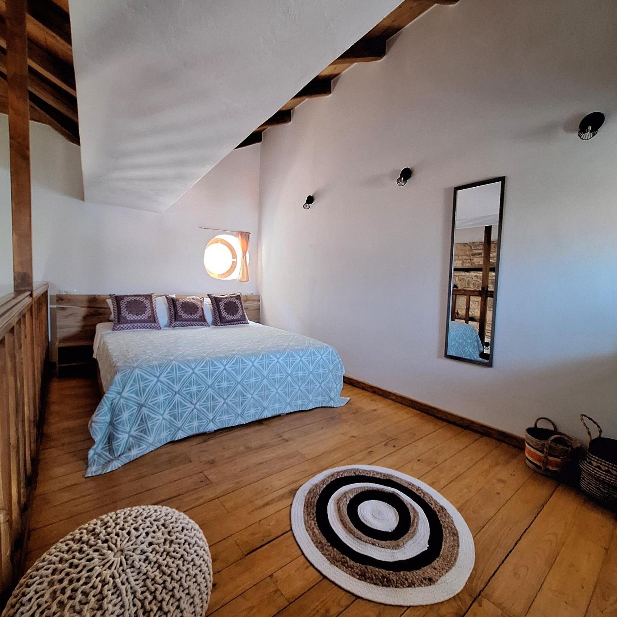 Apartment To Pefko - Mezzanines -
